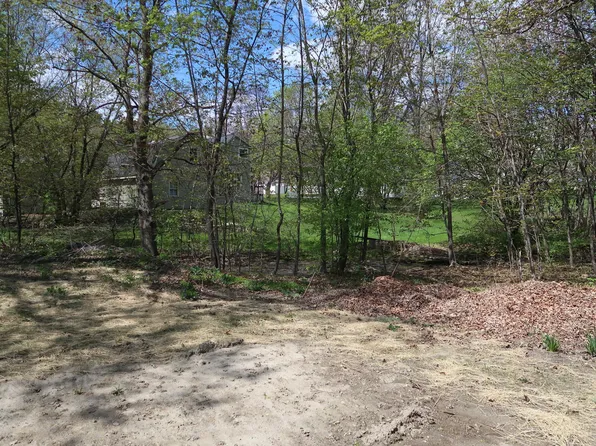 7 Holeway Lane, Monmouth, ME 04259