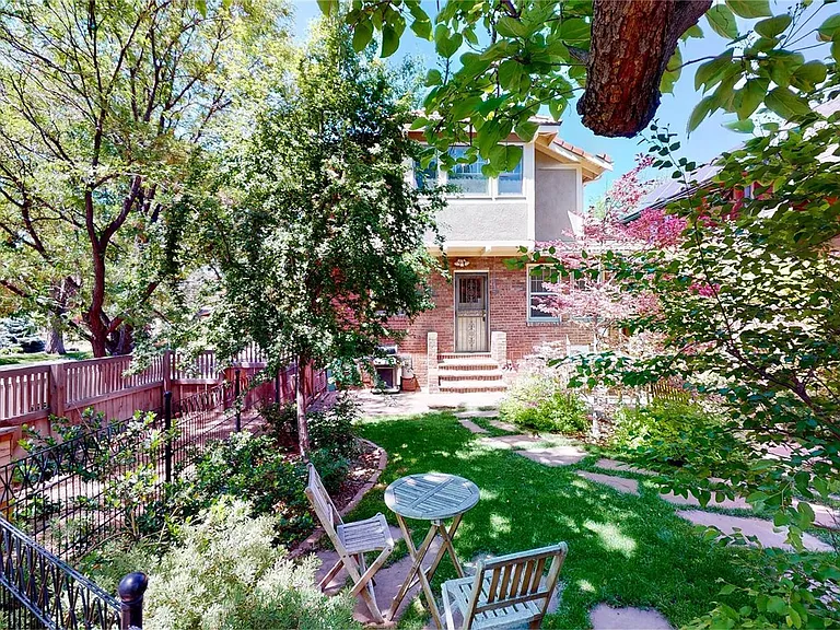 890 S Gilpin St — Photo 14