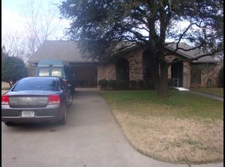 1112 Willowcreek Rd, Cleburne, TX 76033
