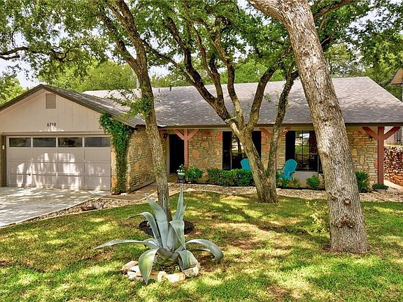 2nd image of 6719 Lancret Hill Dr