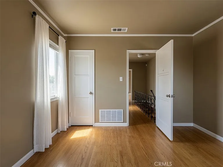 3907 Edgehill Dr — Photo 45