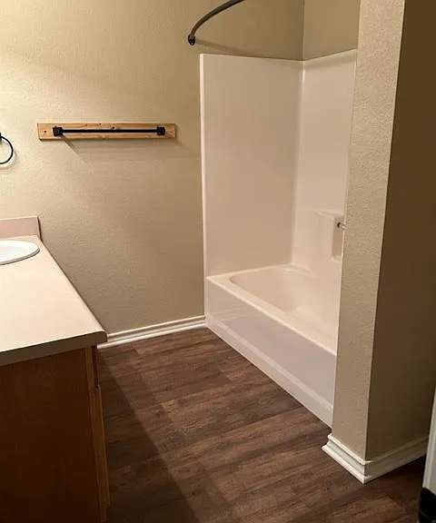 2520 Leopard Dr — Photo 5