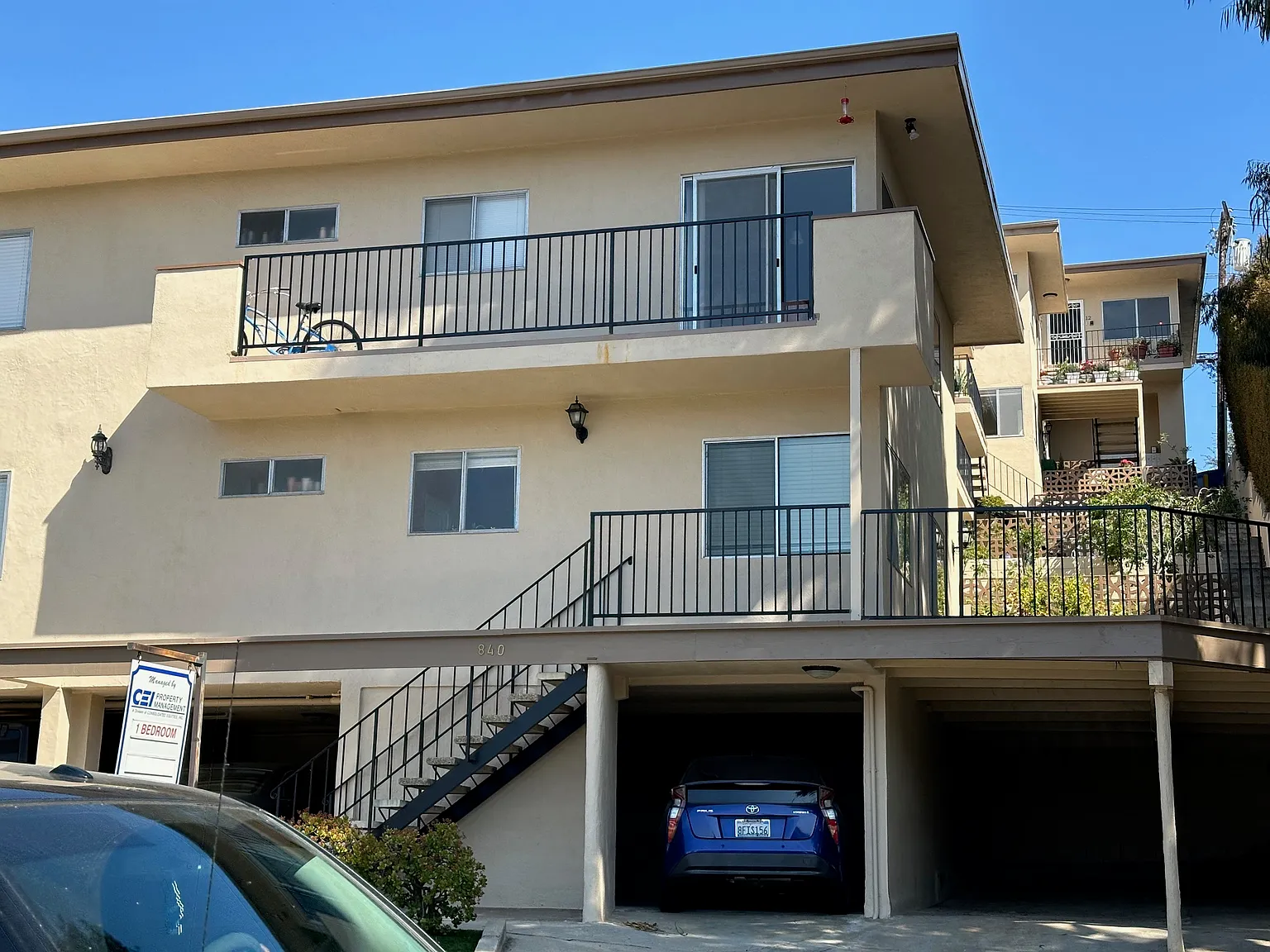 1 bed, 560 sqft, $2,445 — Photo 2