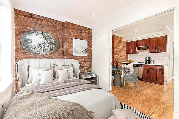 Rented by REAL New York | media 10