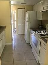 3rd image of 1521 S Boundary St