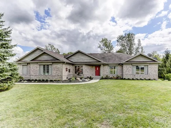 8970 Lauver Rd, Pleasant Hill, OH 45359