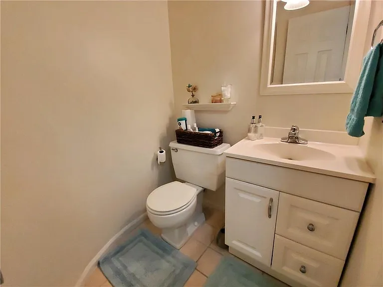 2190 NE 68th St #526 — Photo 13