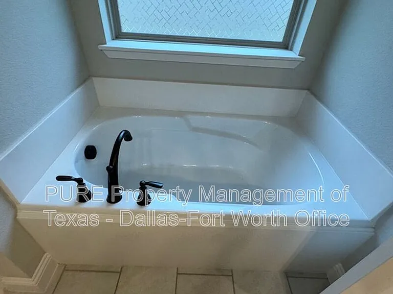 1612 Town Creek Cir — Photo 41