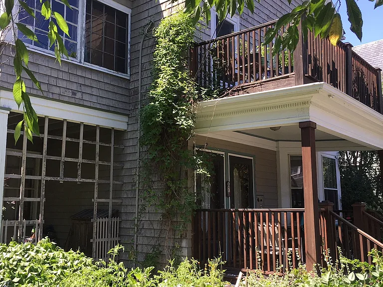 7 Burr St #1 — Photo 43