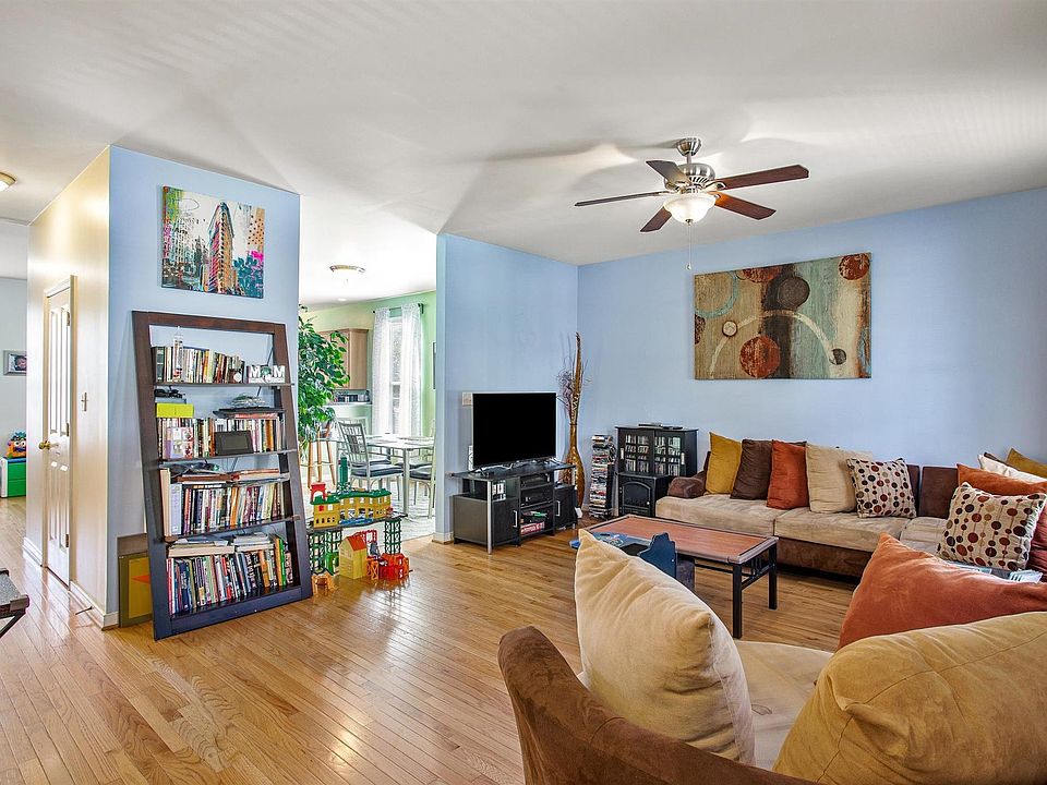 1st image of 1105 N 26th St