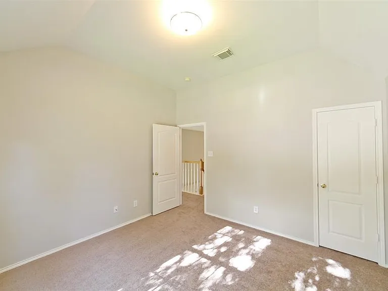 407 Groveton Ridge Ln — Photo 19