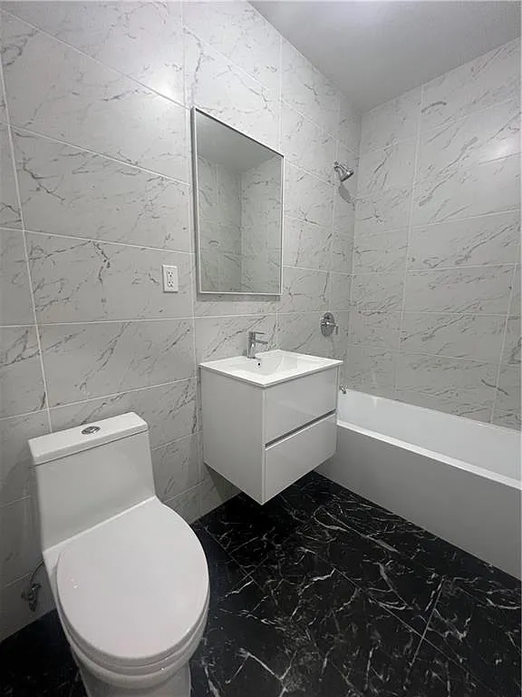 1 bed, 1.0 bath, 650 sqft, $2,600 — Photo 1