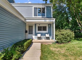 17 Red Maple Trl, Madison, WI 53717