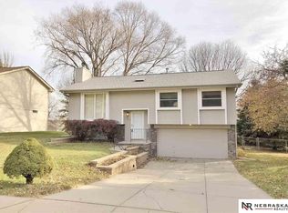 5605 N 127th St, Omaha, NE 68164