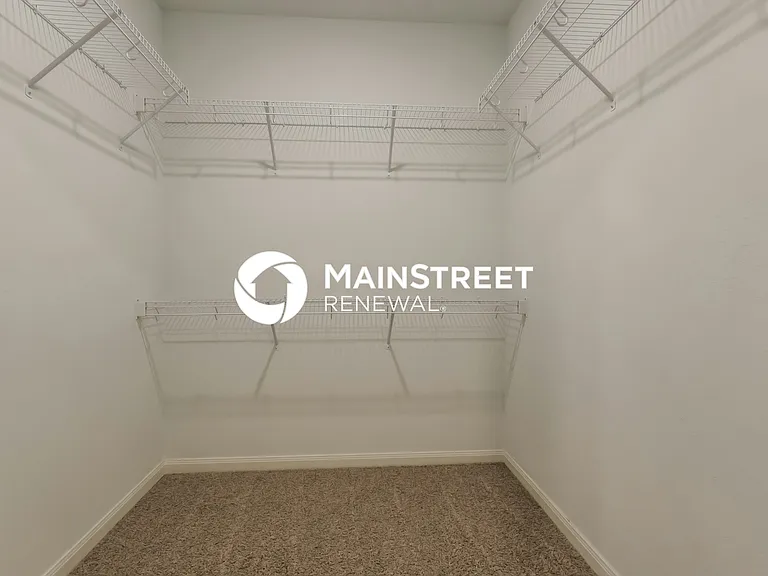 Walk In Closet
