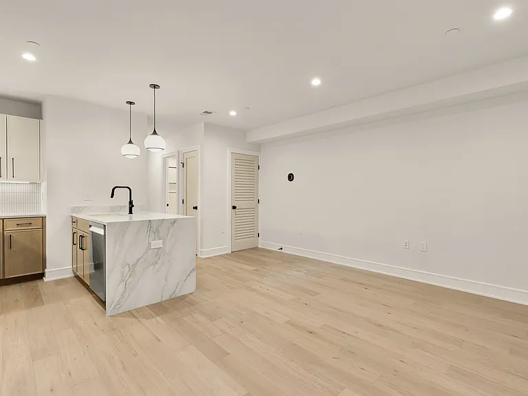 1463 Harvard St NW #1 — Photo 6