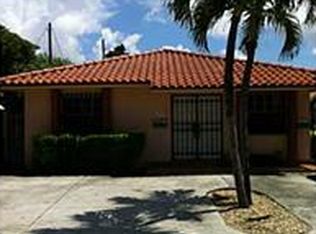 215 SW 30th Ct, Miami, FL 33135