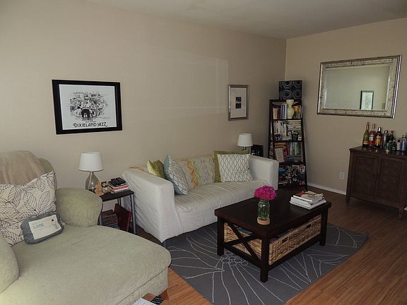 3rd image of 5825 Reiger Ave APT 9