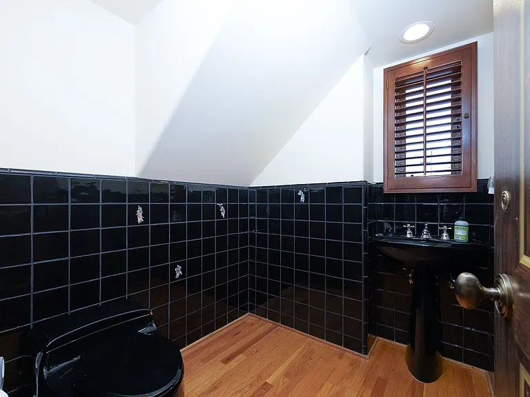 3265 Ocean Dr — Photo 26