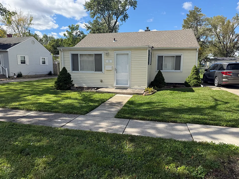 1 Walnut Pkwy