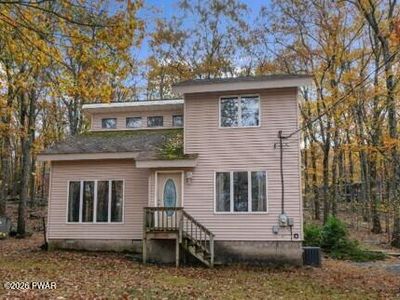 109 Bluestone Dr, Hawley, PA, 18428