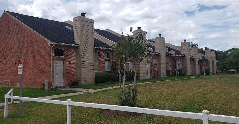 1st image of 3012 Gilmar Dr
