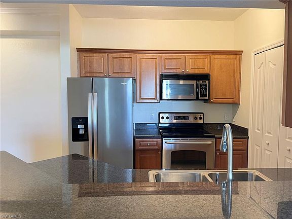 4th image of 12930 Positano Cir APT 207