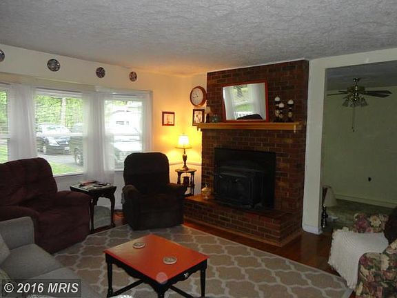 3rd image of 8502 Battle Park Dr