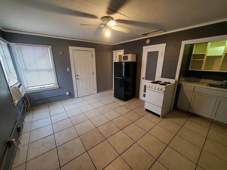 2nd image of 1207 River Dr #16