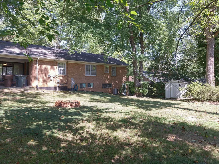 608 Candlewood Dr — Photo 6