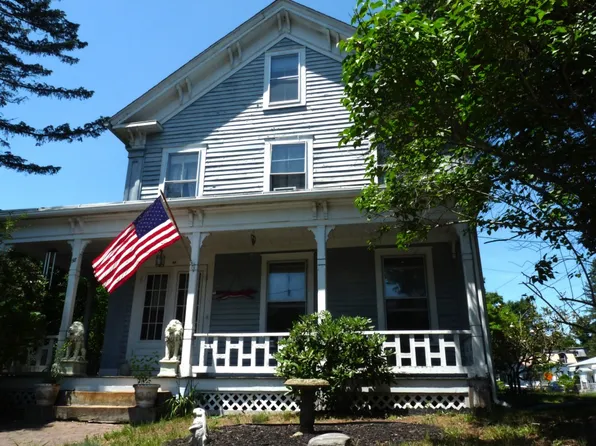 58 Church St, Ware, MA 01082