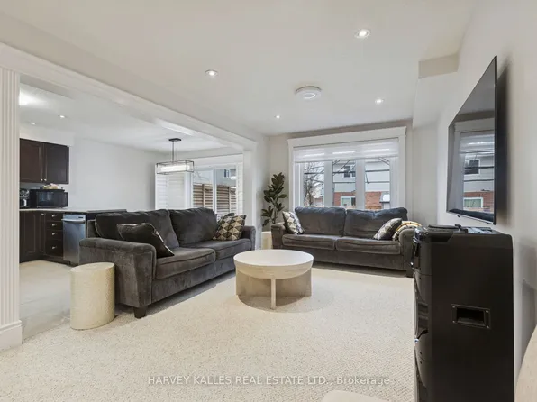 409 Tealby Cres, Waterloo, ON N2J 4Y8