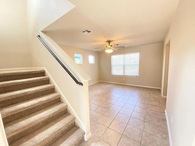 1010 Sand Post Pl — Photo 7
