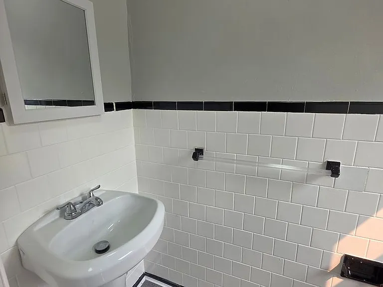 9 Tamara Ln — Photo 37