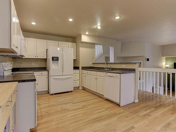 5th image of 4210 S Killarney St