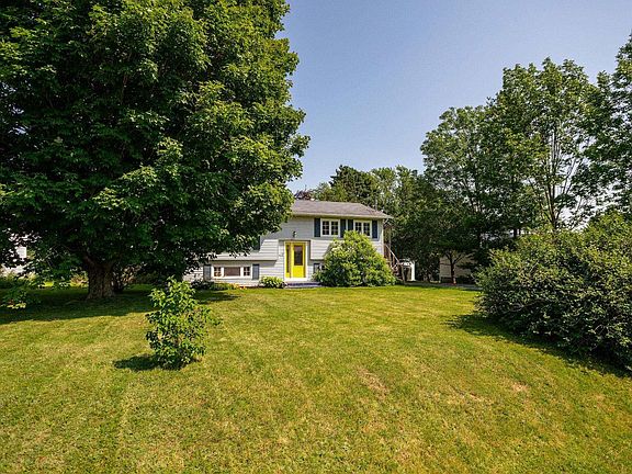 2nd image of 40 Poplar Dr