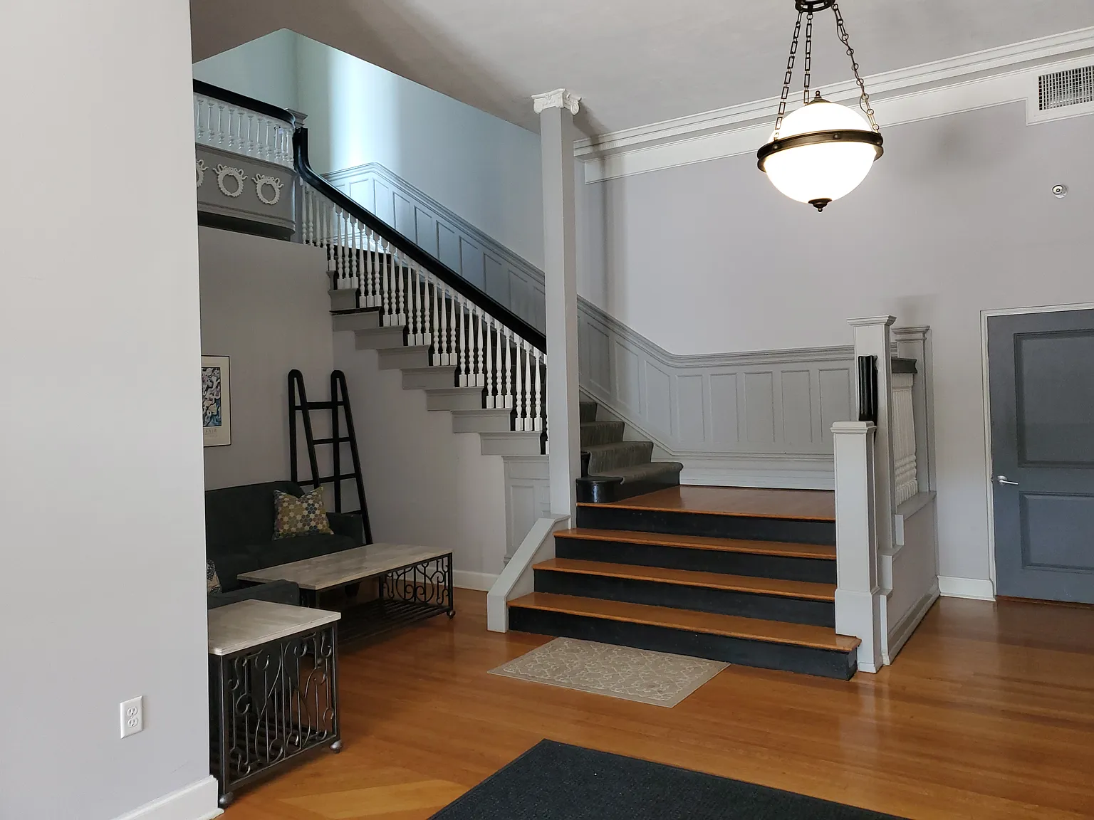 4 bed, 1437 sqft, $3,040 — Photo 2