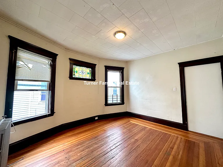 692 Columbia Rd #3R — Photo 14