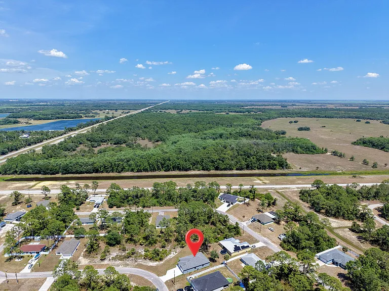 8010 Sandalwood Ln — Photo 28