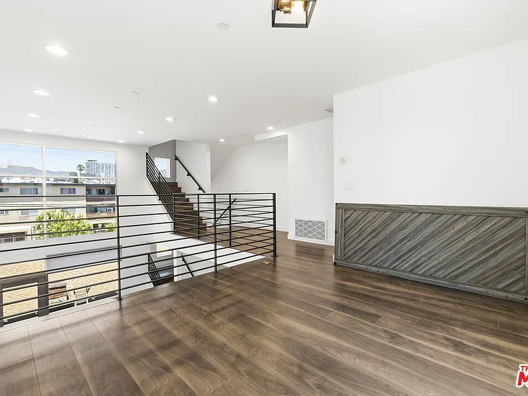 6021 W Beachwood Ln — Photo 22