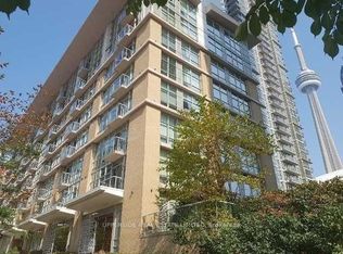 9 Spadina Ave #306, Toronto, ON M5V3V5