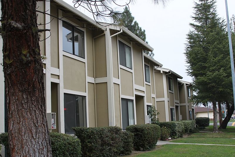 1st image of 1995 Grande Cir APT 17