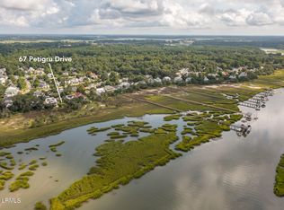 67 Petigru Dr, Beaufort, SC 29902