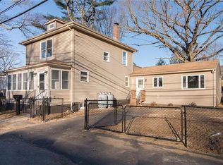 29 Wayne St, Warwick, RI 02889
