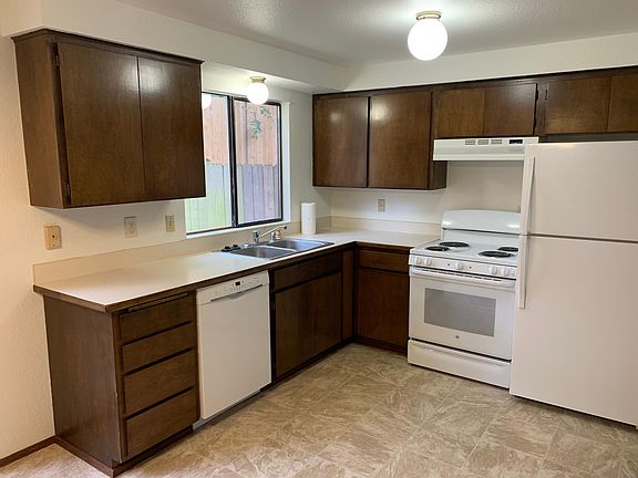 Well maintained kitchen