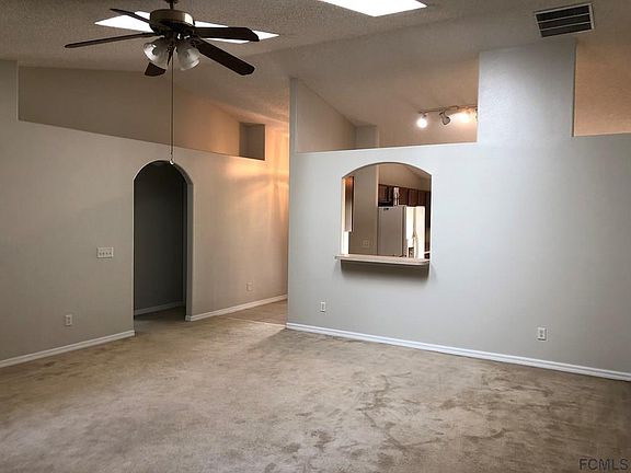 4th image of 59 Brockton Ln