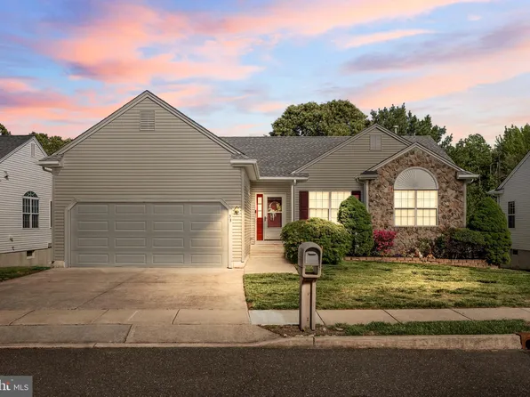 33 Marsha Dr, Delran, NJ 08075