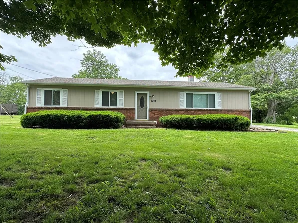 2304 Murray Clark Rd, Danville, IL 61834