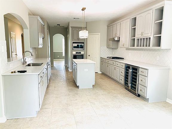3rd image of 3138 Autumnjoy Dr
