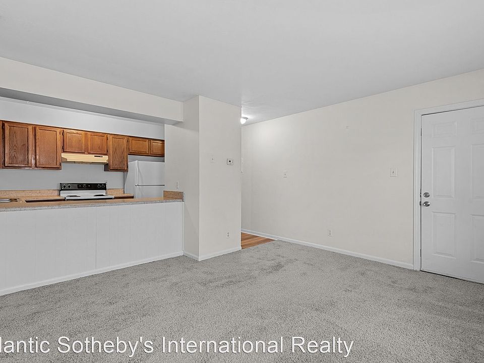 1st image of 454 Florida Ave APT D